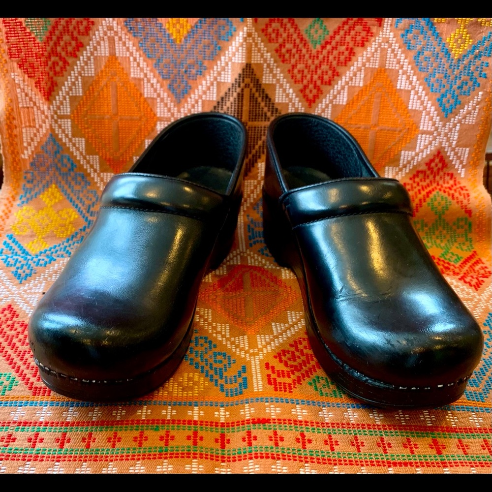 Dansko Shoes / Clogs